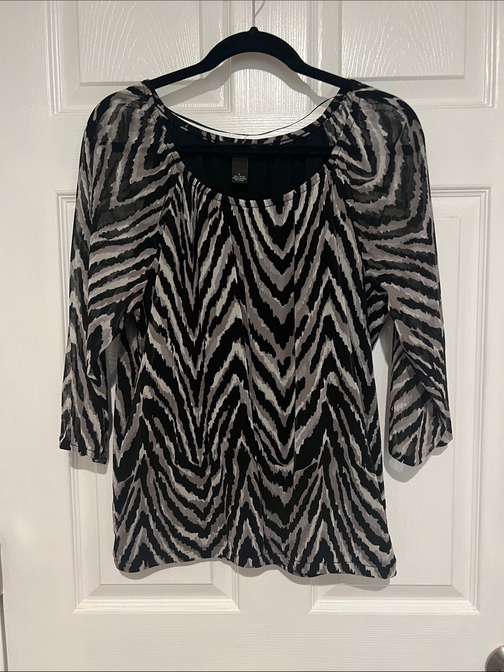 INC International Concepts Black & White Zigzag Print Blouse